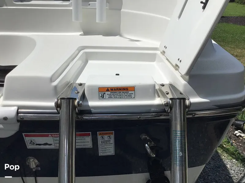 Slide: The Image of Hurricane SunDeck Sport 192 RL OB 2021 - 15738427