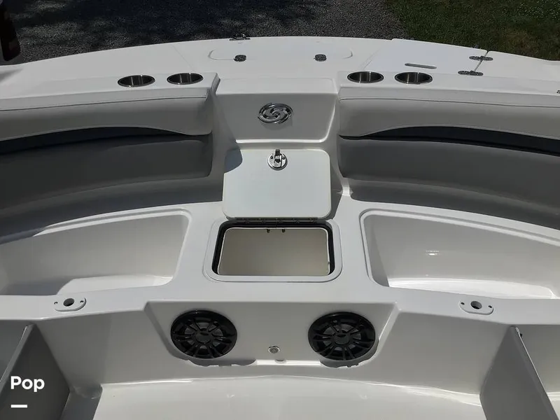 Slide: The Image of Hurricane SunDeck Sport 192 RL OB 2021 - 15738436