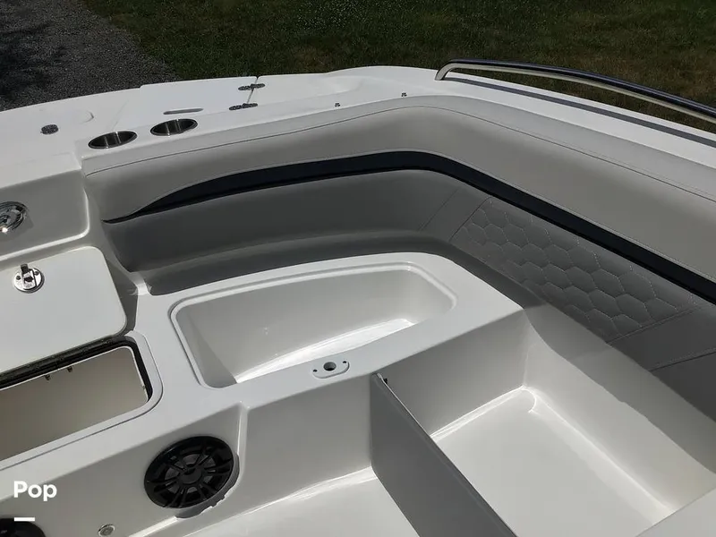 Slide: The Image of Hurricane SunDeck Sport 192 RL OB 2021 - 15738438