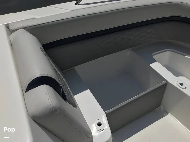 Slide: The Image of Hurricane SunDeck Sport 192 RL OB 2021 - 15738440