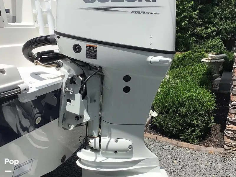 Slide: The Image of Hurricane SunDeck Sport 192 RL OB 2021 - 15738372