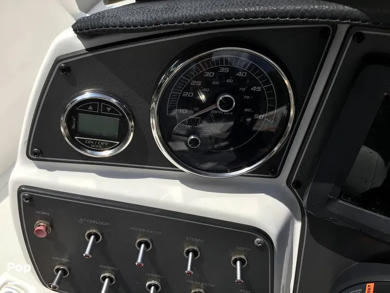 Slide: The Image of Hurricane SunDeck Sport 192 RL OB 2021 - 15738446