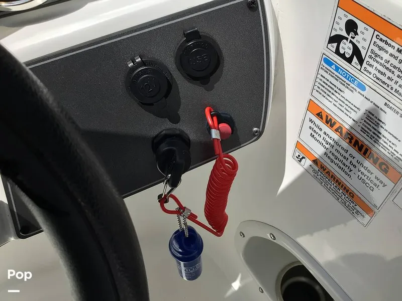 Slide: The Image of Hurricane SunDeck Sport 192 RL OB 2021 - 15738460