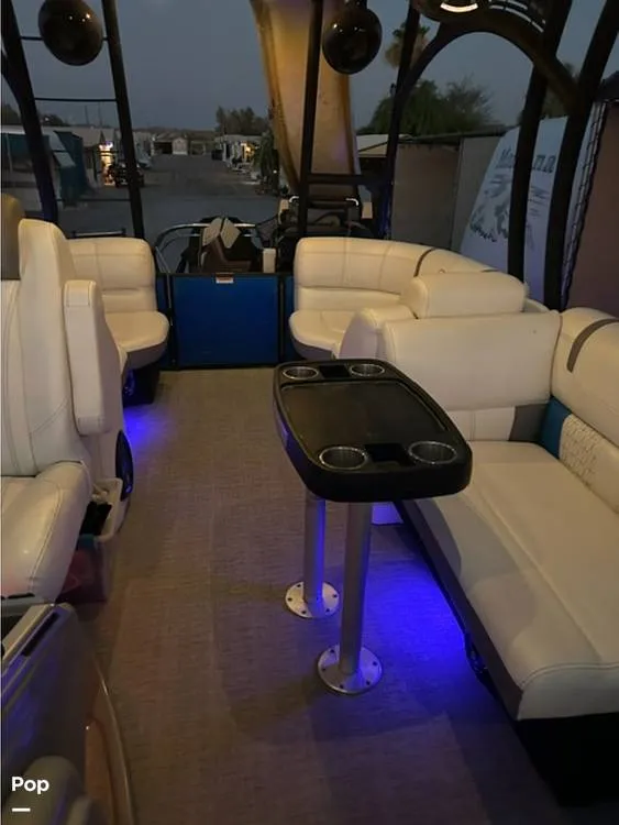 Slide: The Image of Aqua 255 SD 2019 - 14702491