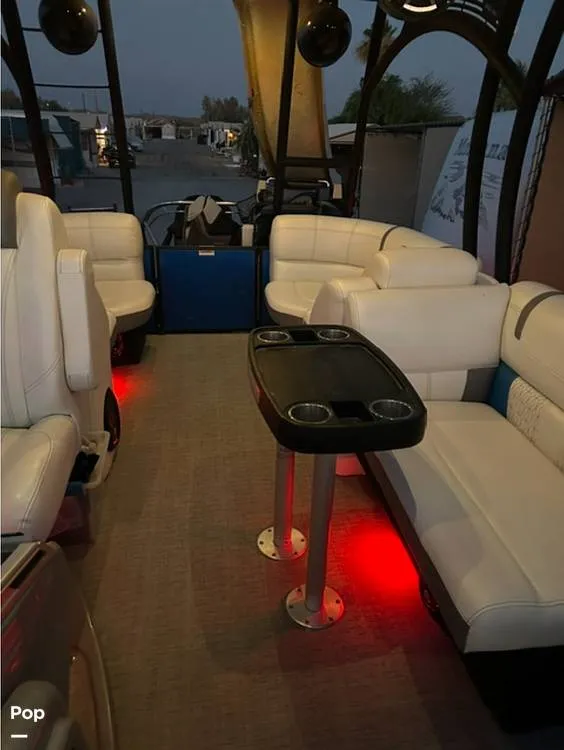 Slide: The Image of Aqua 255 SD 2019 - 14702492