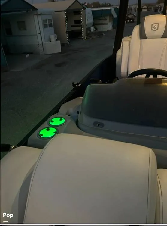 Slide: The Image of Aqua 255 SD 2019 - 14702495