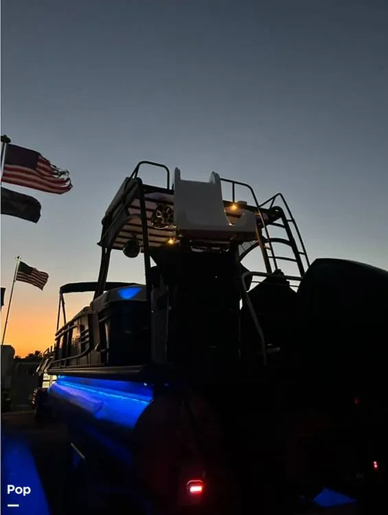 Slide: The Image of Aqua 255 SD 2019 - 14702503