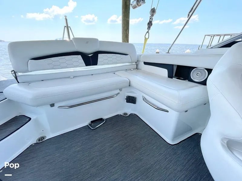 Slide: The Image of Cockpit Seating - 14742506