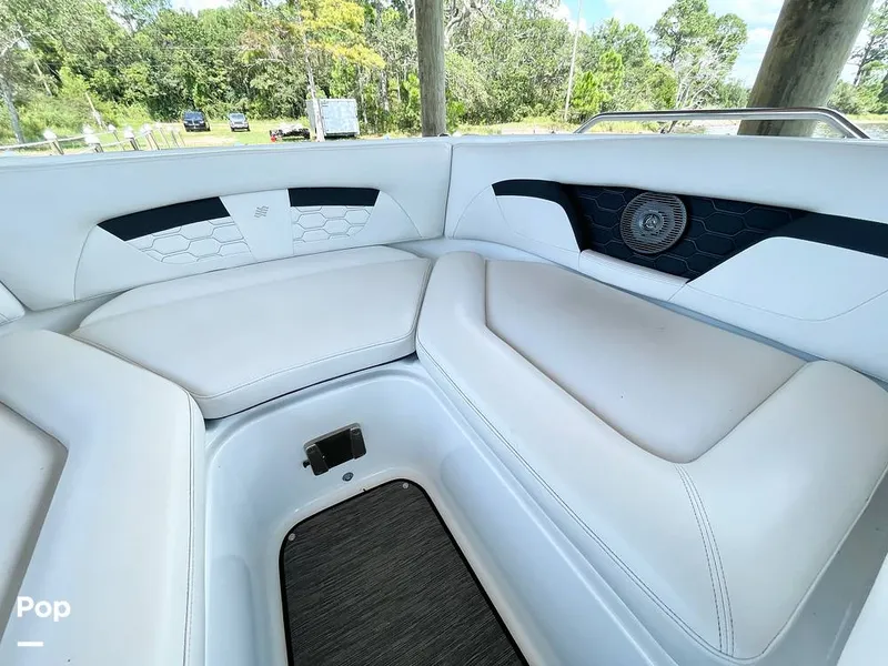 Slide: The Image of Bow Seating - 14742528