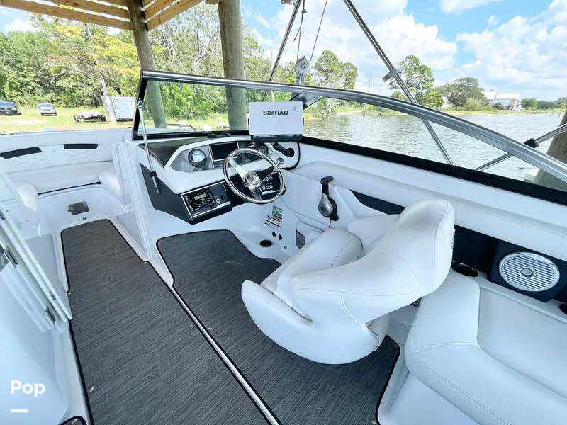 Slide: The Image of Captain's Chair - 14742495