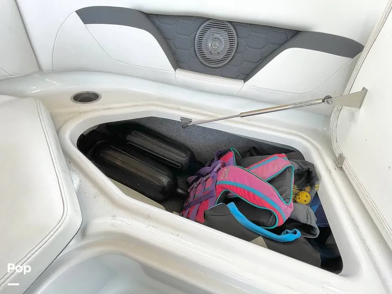 Slide: The Image of Four Winns HD3 OB 2022 - 14742536