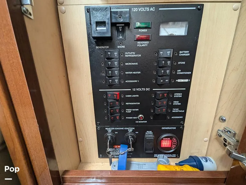 Slide: The Image of Sea Ray 330 Sundancer 2012 - 14703782