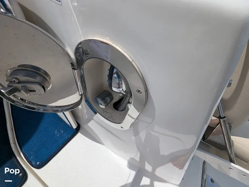 Slide: The Image of Sea Ray 330 Sundancer 2012 - 14704018