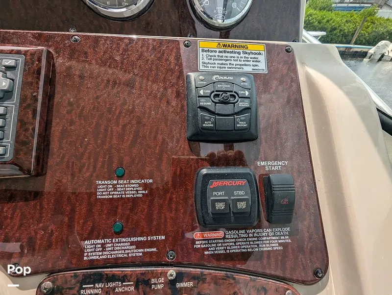 Slide: The Image of Sea Ray 330 Sundancer 2012 - 14703790