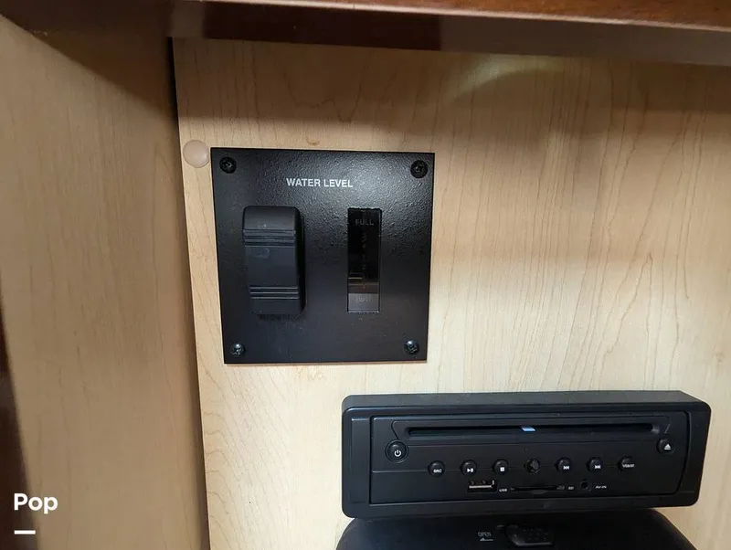 Slide: The Image of Sea Ray 330 Sundancer 2012 - 14703983