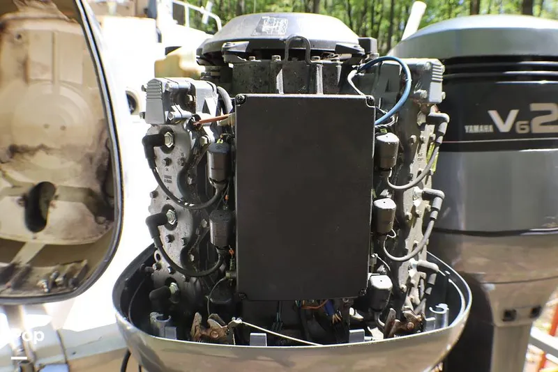 Slide: The Image of Grady-White 252 Sailfish 1994 - 16339421