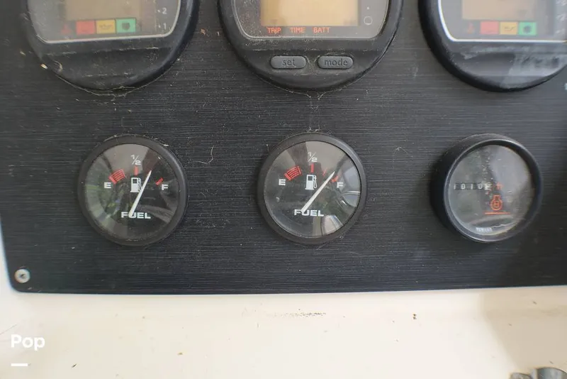 Slide: The Image of Grady-White 252 Sailfish 1994 - 16339428