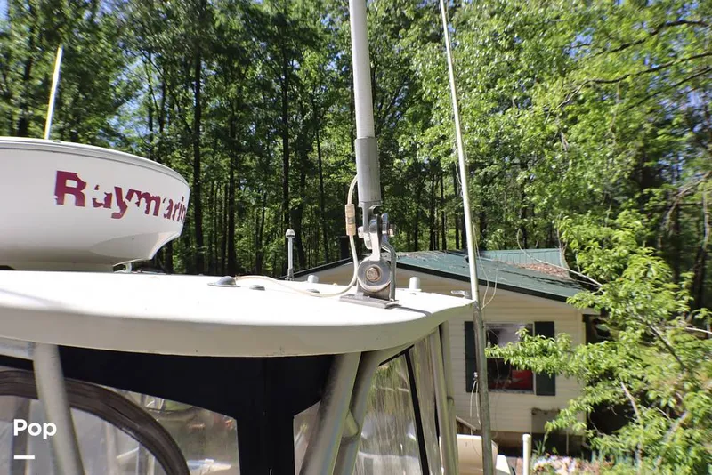 Slide: The Image of Grady-White 252 Sailfish 1994 - 16339338