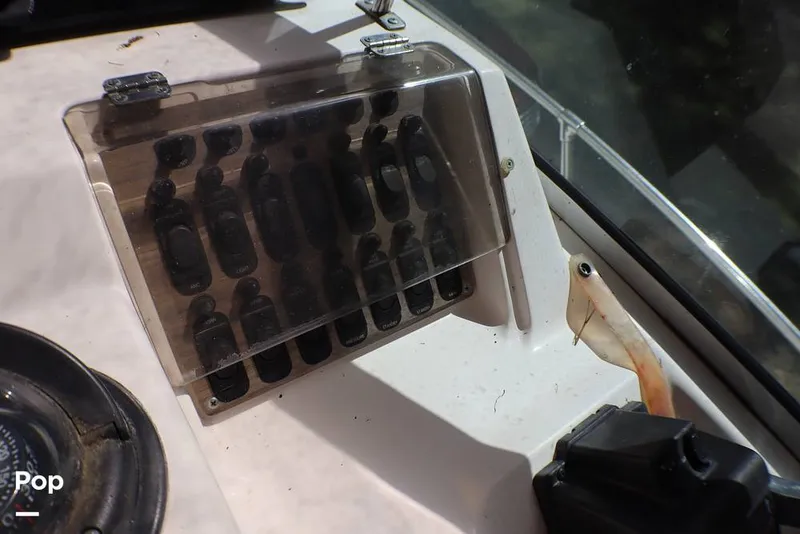 Slide: The Image of Grady-White 252 Sailfish 1994 - 16339350