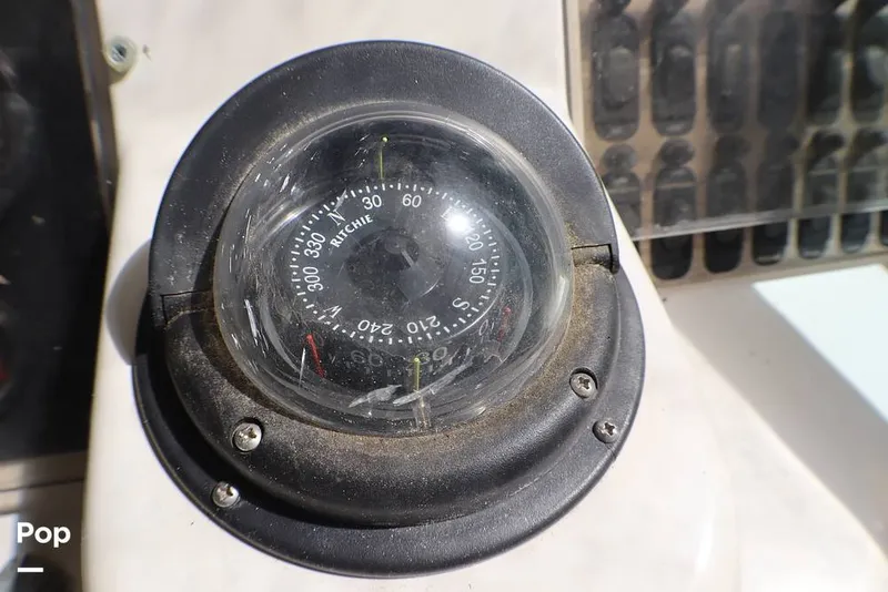 Slide: The Image of Grady-White 252 Sailfish 1994 - 16339352