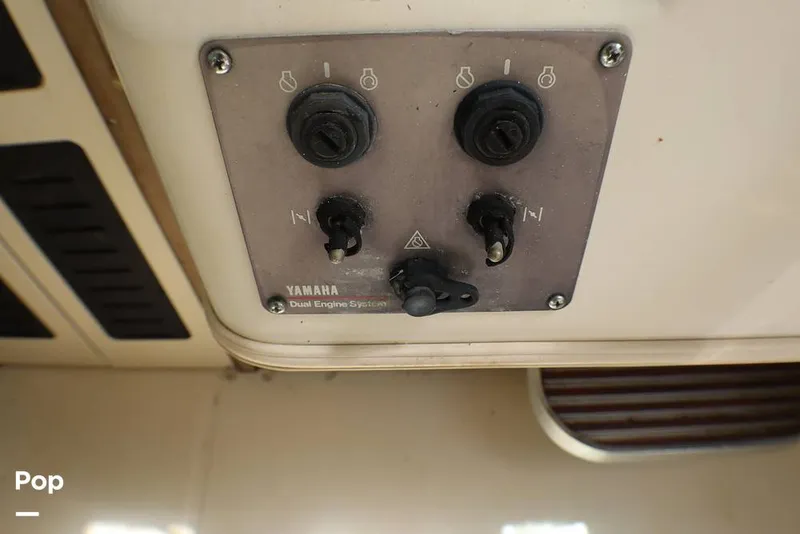 Slide: The Image of Grady-White 252 Sailfish 1994 - 16339355