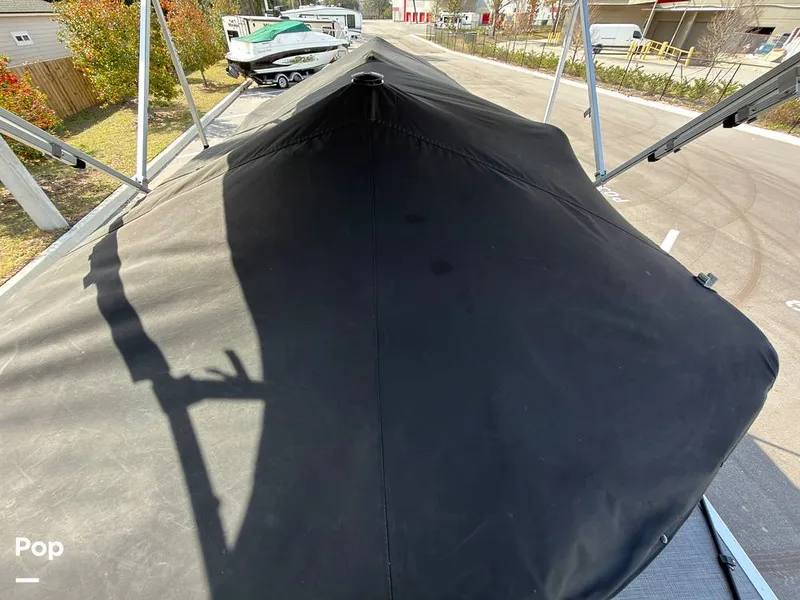 Slide: The Image of Bentley 220 FNC 2023 - 16242166