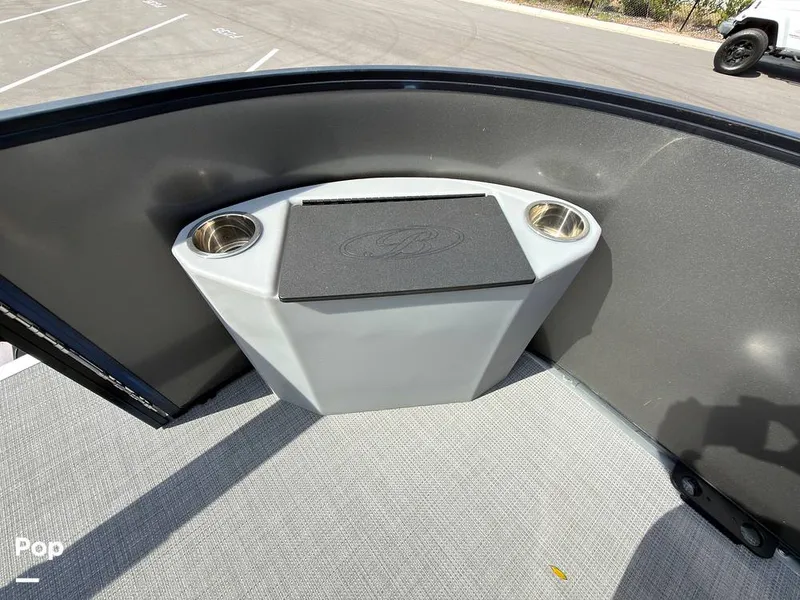 Slide: The Image of Bentley 220 FNC 2023 - 16242089