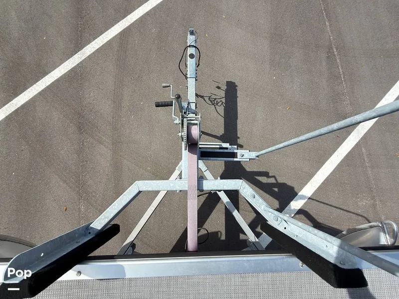 Slide: The Image of Bentley 220 FNC 2023 - 16242100