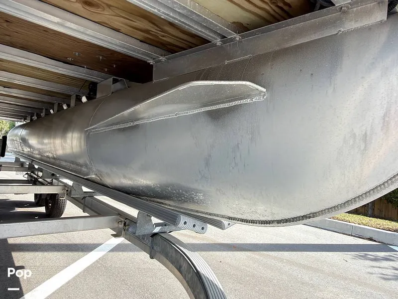 Slide: The Image of Bentley Pontoons 220 FNC 2023 - 16242137