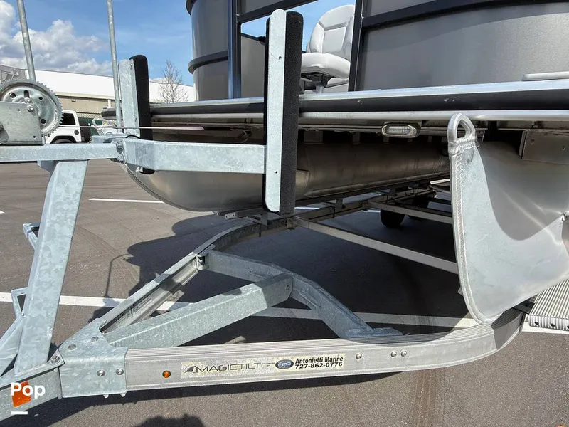 Slide: The Image of Bentley Pontoons 220 FNC 2023 - 16242143