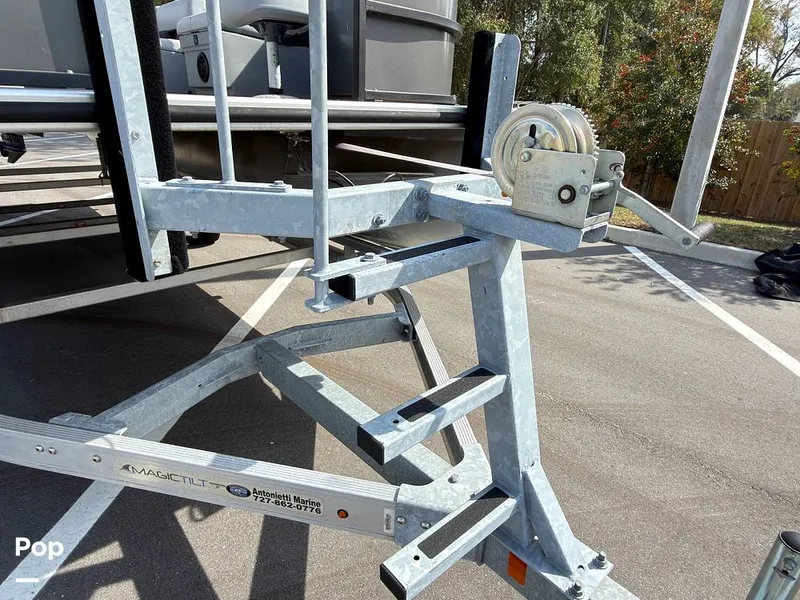 Slide: The Image of Bentley Pontoons 220 FNC 2023 - 16242146