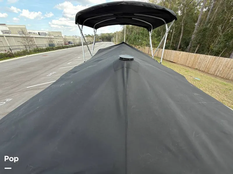 Slide: The Image of Bentley Pontoons 220 FNC 2023 - 16242167