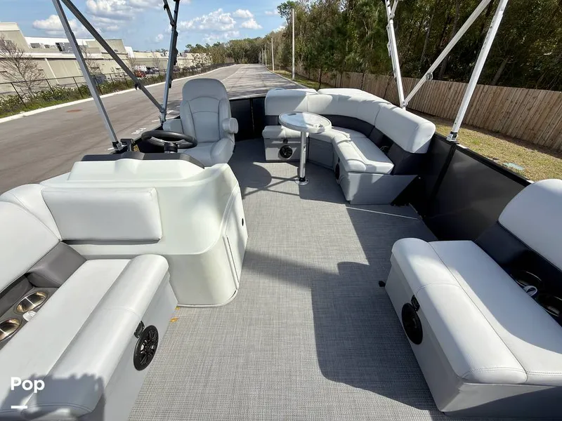 Slide: The Image of Bentley Pontoons 220 FNC 2023 - 16242054