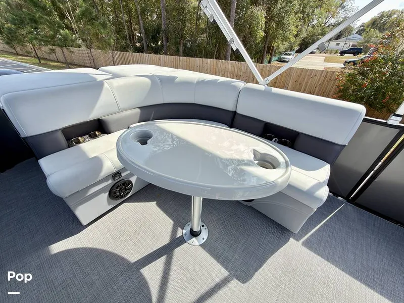 Slide: The Image of Bentley Pontoons 220 FNC 2023 - 16242057