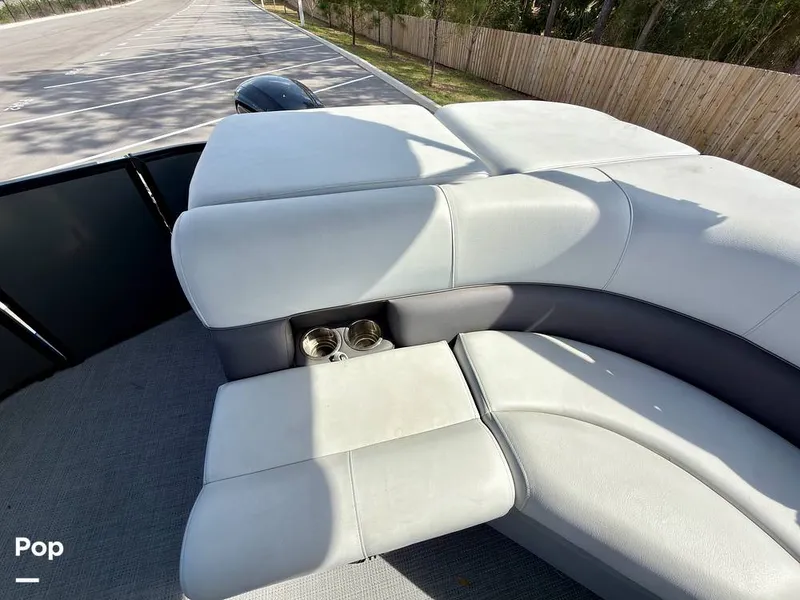 Slide: The Image of Bentley Pontoons 220 FNC 2023 - 16242061