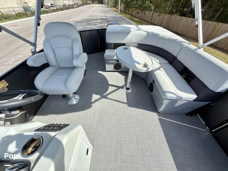 Slide: The Image of Bentley Pontoons 220 FNC 2023 - 16242037