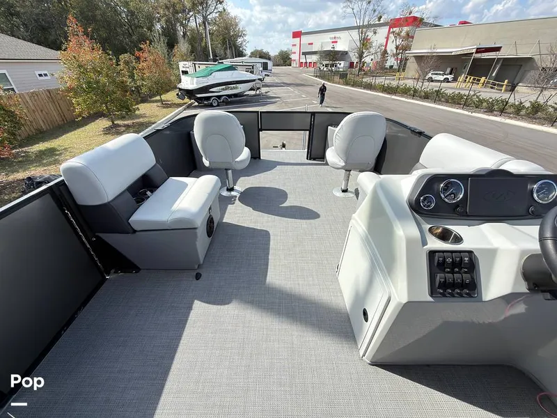 Slide: The Image of Bentley Pontoons 220 FNC 2023 - 16242077