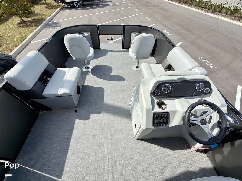 Slide: The Image of Bentley Pontoons 220 FNC 2023 - 16242038