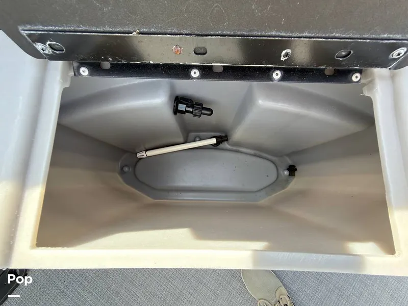 Slide: The Image of Bentley Pontoons 220 FNC 2023 - 16242087