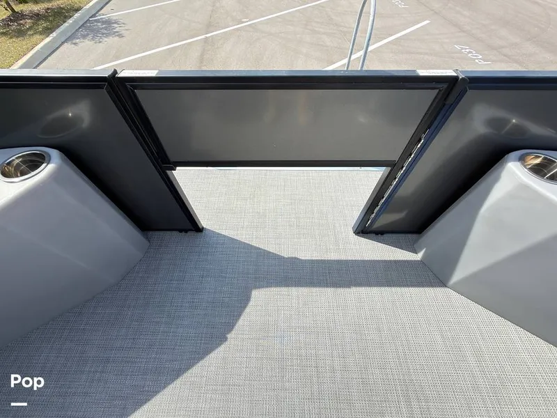 Slide: The Image of Bentley Pontoons 220 FNC 2023 - 16242088