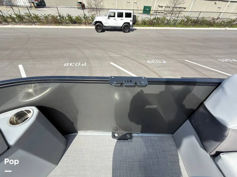 Slide: The Image of Bentley Pontoons 220 FNC 2023 - 16242090