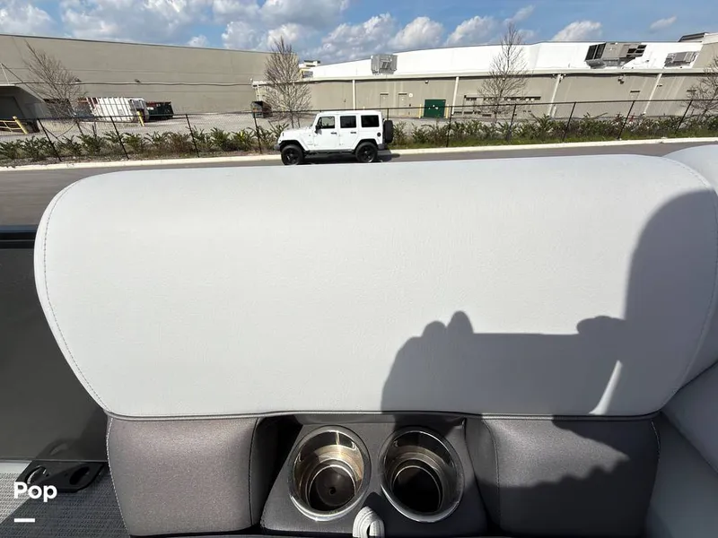 Slide: The Image of Bentley Pontoons 220 FNC 2023 - 16242093