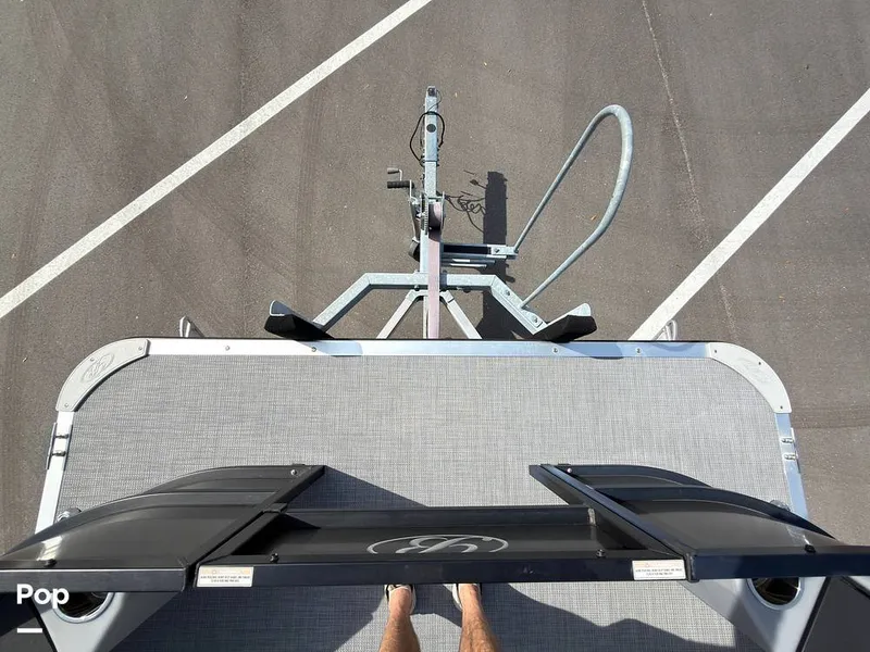 Slide: The Image of Bentley Pontoons 220 FNC 2023 - 16242099