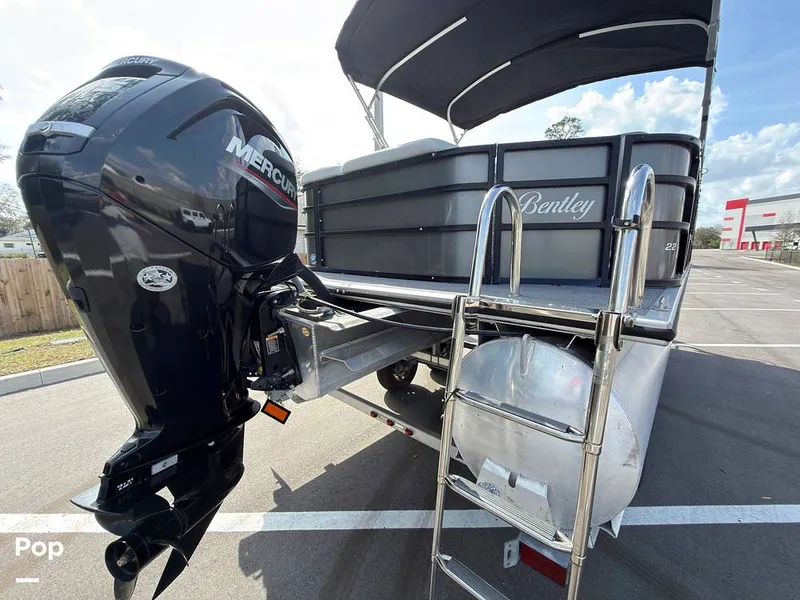 Slide: The Image of Bentley Pontoons 220 FNC 2023 - 16242125