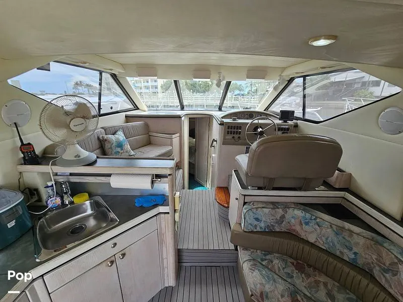 Slide: The Image of Bayliner avanti command bridge 3488 1997 - 15429144