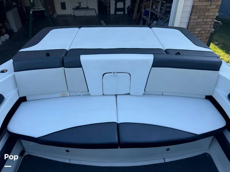 Slide: The Image of Sea Ray 205 Sport 2014 - 14772571