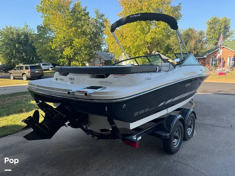 Slide: The Image of Sea Ray 205 Sport 2014 - 14772551