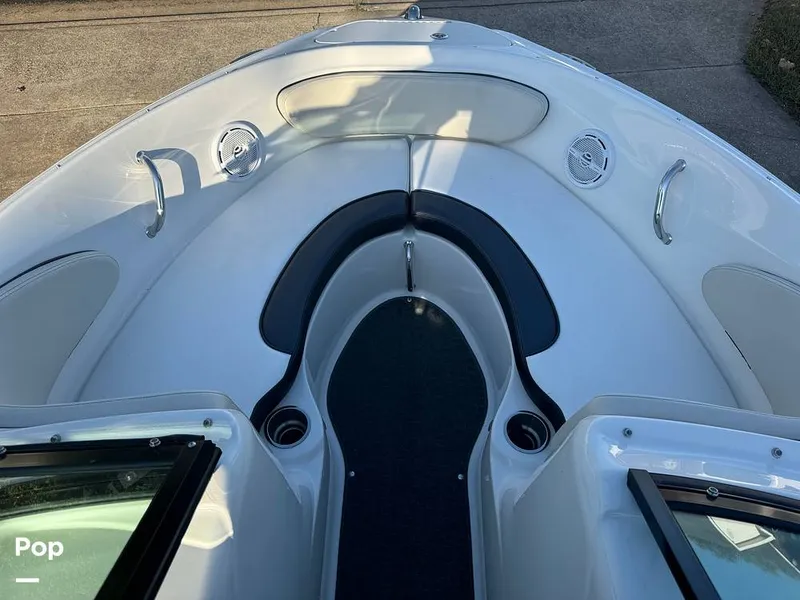 Slide: The Image of Sea Ray 205 Sport 2014 - 14772577