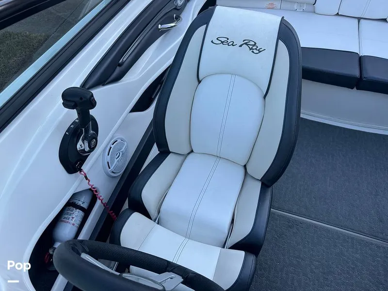 Slide: The Image of Sea Ray 205 Sport 2014 - 14772582