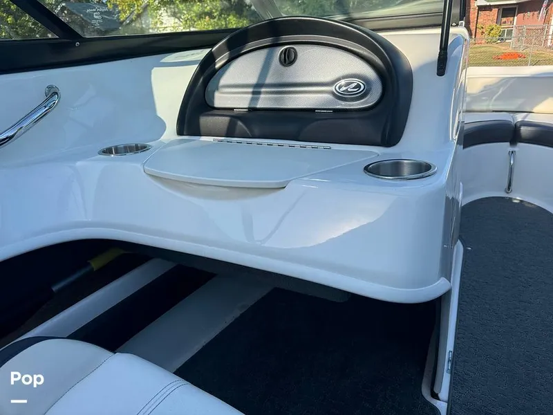 Slide: The Image of Sea Ray 205 Sport 2014 - 14772589